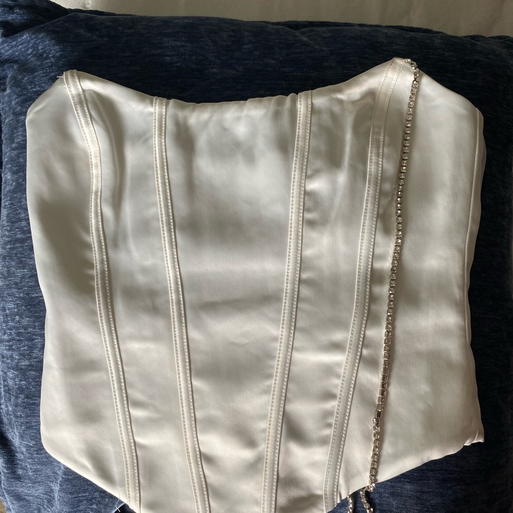 white fox corset - Picture 3 of 7